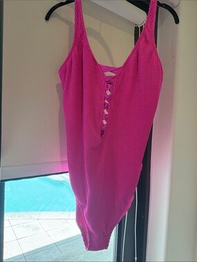 Never Worn New Bleu Rod Beattie Size 16 Lace-Up One-Piece Swimsuit - Hot Pink